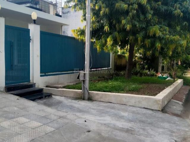 6 BHK Independent House in Sector 70 for rent Noida. The reference number is 20843714