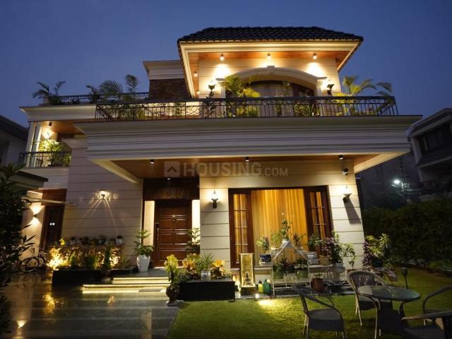 6 BHK Independent House in Sector 91 for resale Mohali. The reference number is 20785680