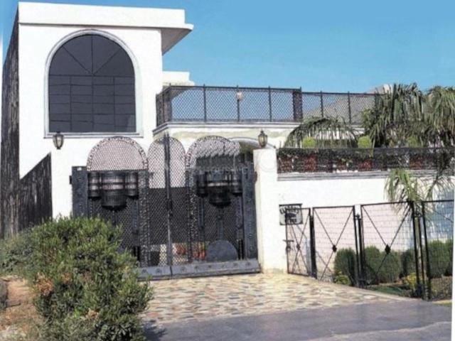 6 BHK Independent House in Shastri Nagar for resale Ghaziabad. The reference number is 20415991
