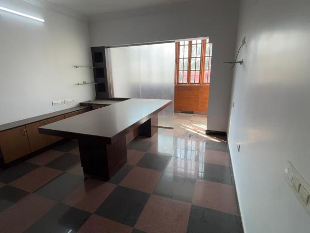 6 BHK Penthouse in Lavelle Road for rent Bengaluru. The reference number is 21058514