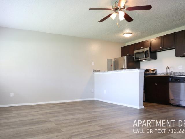 6 BR, 1 BA Apartment 2430 Montgomery RdÂ, Huntsville, TX 77340