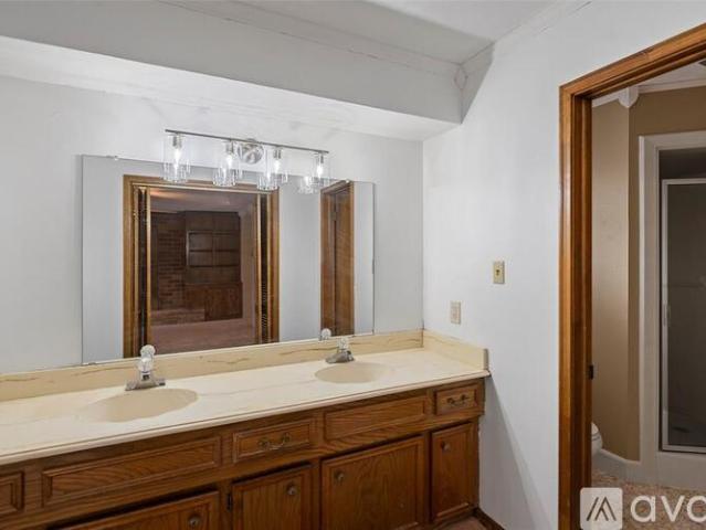 6 BR, 2.5 BA Apartment 16318 Southampton Drive, Spring, TX 77379