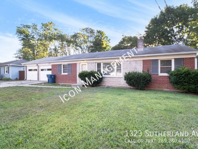6 BR, 2 BA Apartment 1323 Sutherland Ave, Kalamazoo, MI 49006