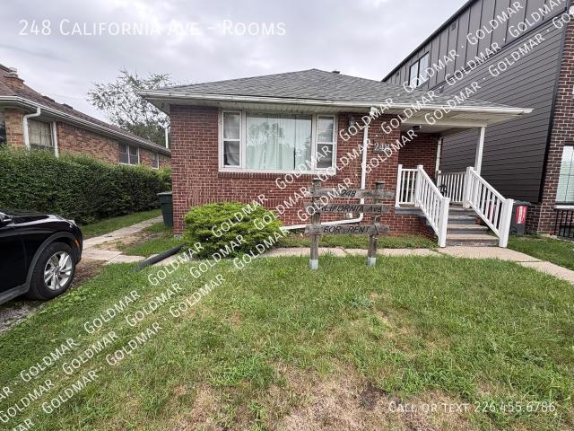 6 BR, 2 BA Apartment 248 California Avenue, Windsor, ON N9B 2Y5
