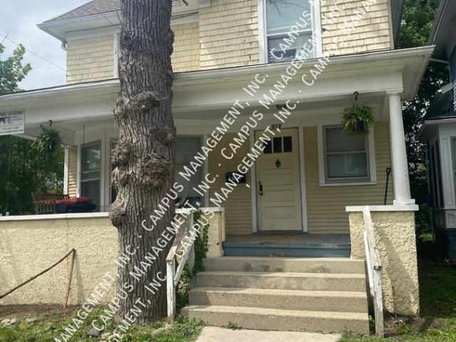 6 BR, 2 BA Apartment 515 Catherine St Ann Arbor, MI 48104