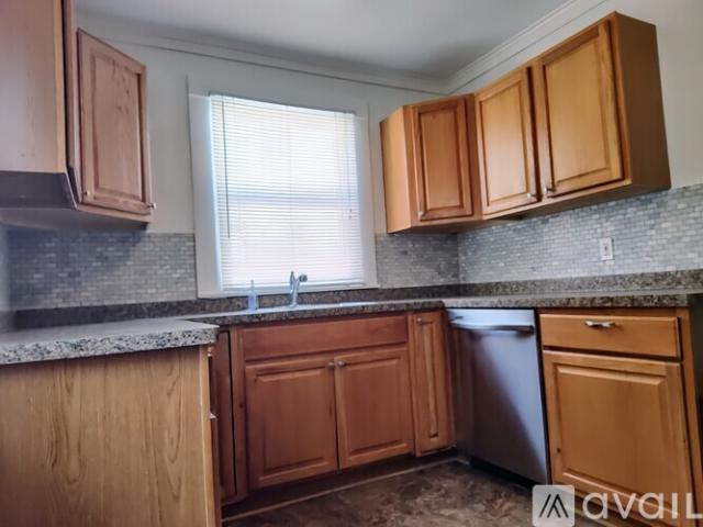 6 BR, 2 BA Apartment 845 Post Avenue, Rochester, NY 14619