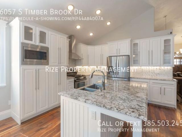 6 BR, 3 BA Apartment 16057 S Timber Brook Dr, Draper, UT 84020