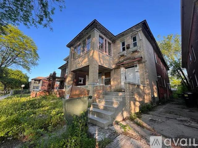 3 BR, 2 BA Apartment 2509 Gladstone St, Detroit, MI 48206