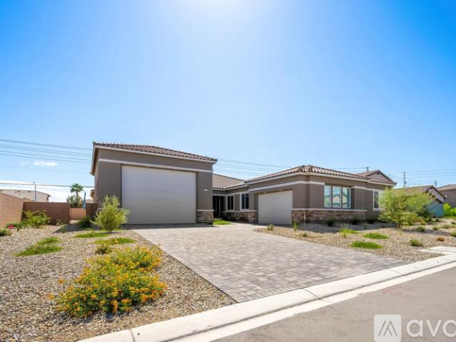 6 BR, 4.5 BA Apartment 3601 Allen Crk Ct, North Las Vegas, NV 89031