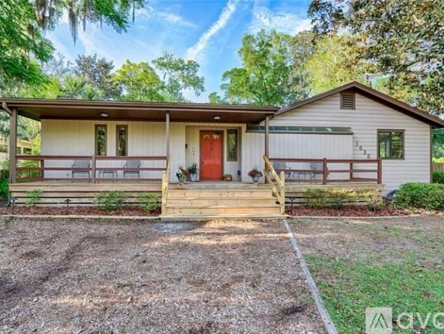 6 BR, 4 BA Apartment 1635 NW 7th Pl, Gainesville, FL 32603