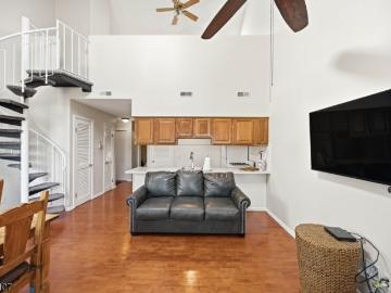 6 Brandywine Ct # 2