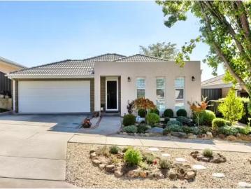 6 Calyute Street, Bonner House for rent Listed by Tahlie Walk.
