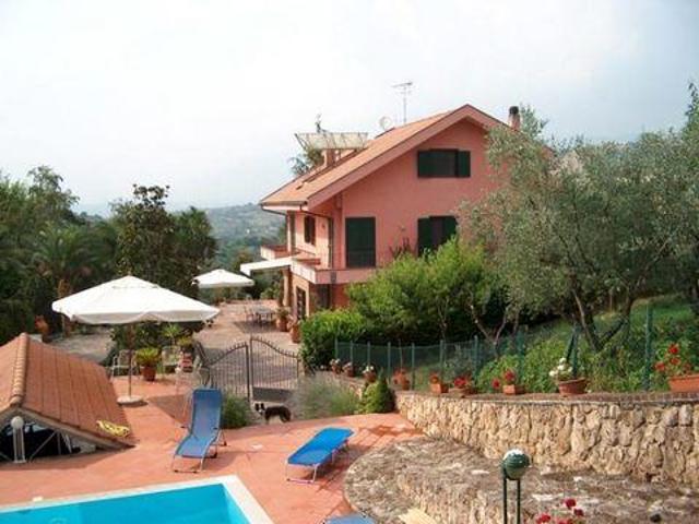 6 camere da letto, Anagni Lazio 103701158
