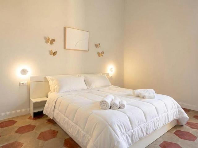 6 camere da letto, Bari Bari 70122 LS105136435