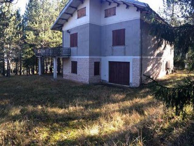 6 camere da letto, Sarnano Marche 103700581