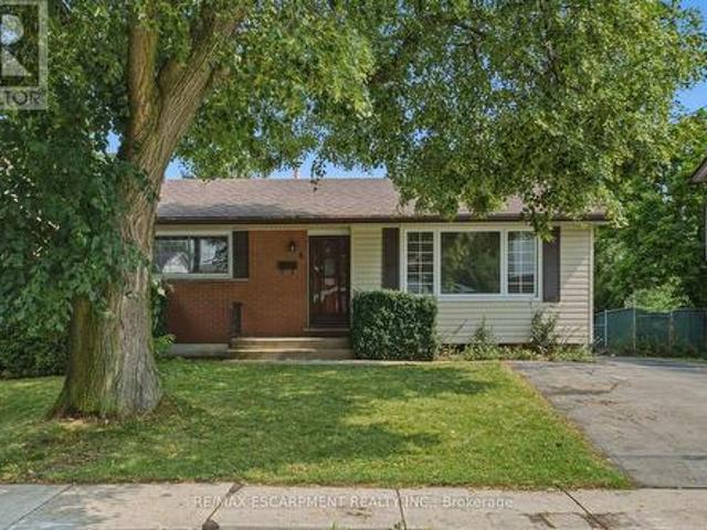 6 Caprice Court, Hamilton, ON, L9C 2N5 house for sale | Listing ID X13629 | Royal LePage