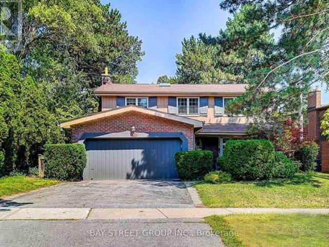 6 Caravan Drive, Toronto, ON, M3B 1N1 house for sale | Listing ID C13643 | Royal LePage