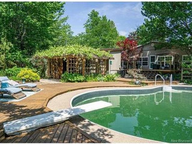 6 Cedar Acres Crt, New Maryland, NB, E3C 1G9 house for sale | Listing ID NB141902 | Royal LePage