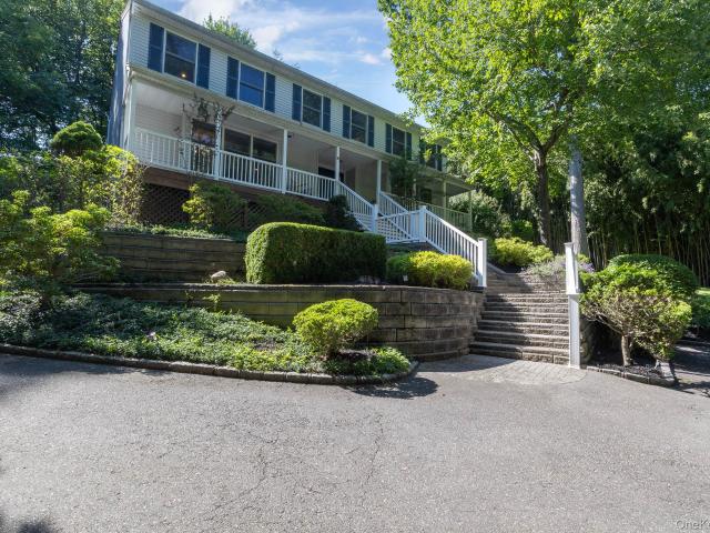 6 Cedar Drive