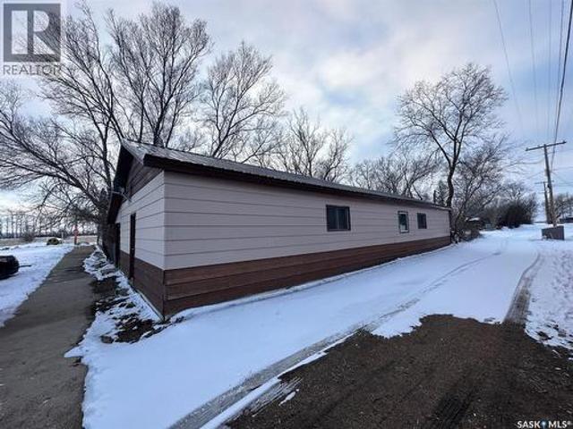 6 Centre Street, Fife Lake, SK, S0H 1N0 house for sale | Listing ID SK031343 | Royal LePage