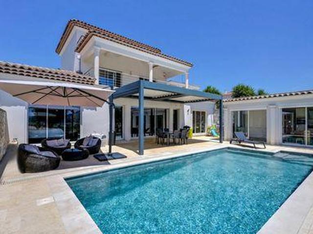 6 chambres, Marseille Provence 13380 103702163