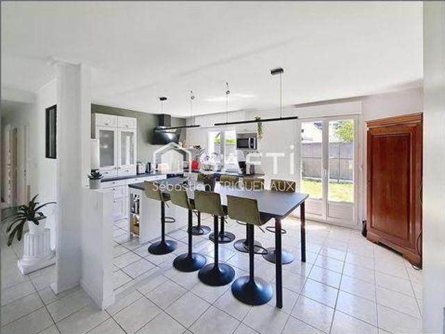 6 chambres, Avrille Pays de la Loire 49240 100851993