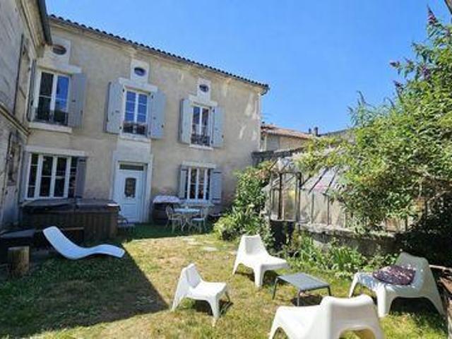 6 chambres, Barbezieux Poitou 16300 103383401