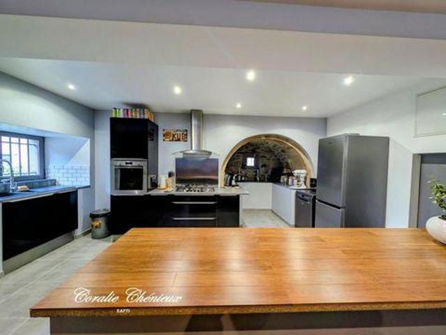 6 chambres, Bort Limousin 19110 LS103415254