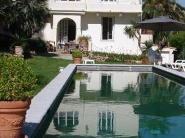 Maison à louer à Alpes - Piscine