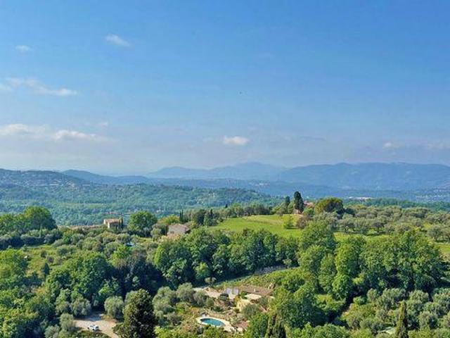 6 chambres, Châteauneuf Provence 06740 102024821