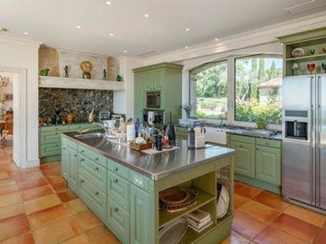6 chambres, Châteauneuf Provence 06740 96323432