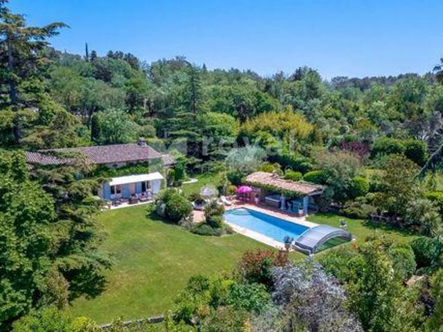 6 chambres, Grasse Provence Alpes Côte d'Azur 06740 92586095