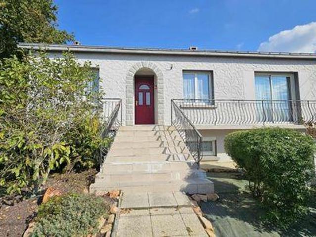 6 chambres, La Roche Pays de la Loire 85000 95008310