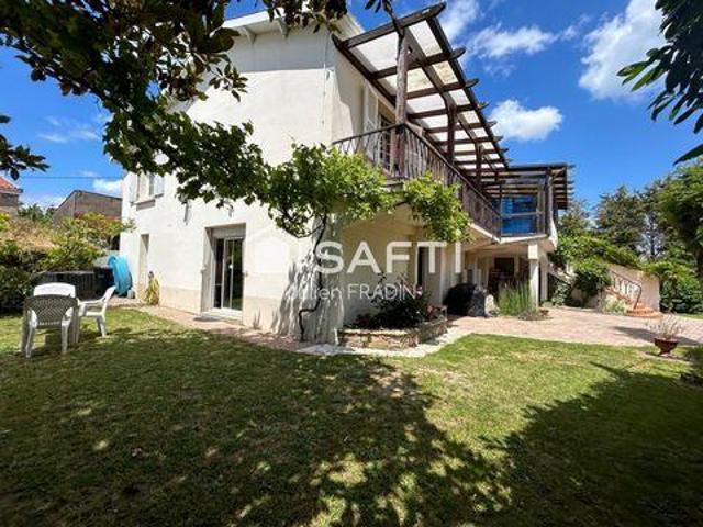 6 chambres, Saint Pays de la Loire 44450 100779929