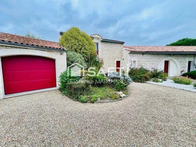 6 chambres, Saint Pays de la Loire 85420 103659461