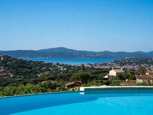 6 chambres, Sainte Provence 83120 102957541