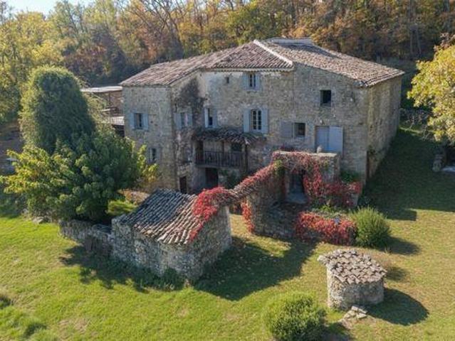 6 chambres, Simiane Provence 04150 LS105546344