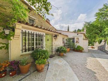 6 chambres, Tourrettes Provence 06140 102773939