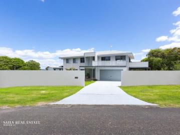 Long Point Luxury With Built in Income