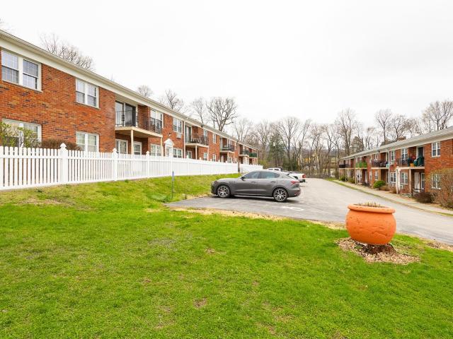6 Colonial Road 44