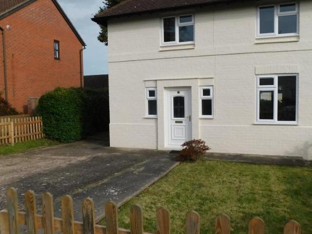 6 Coton Mount, Shrewsbury, SY1 2NN 3 bed terraced house to rent £1,150 pcm £265 pw