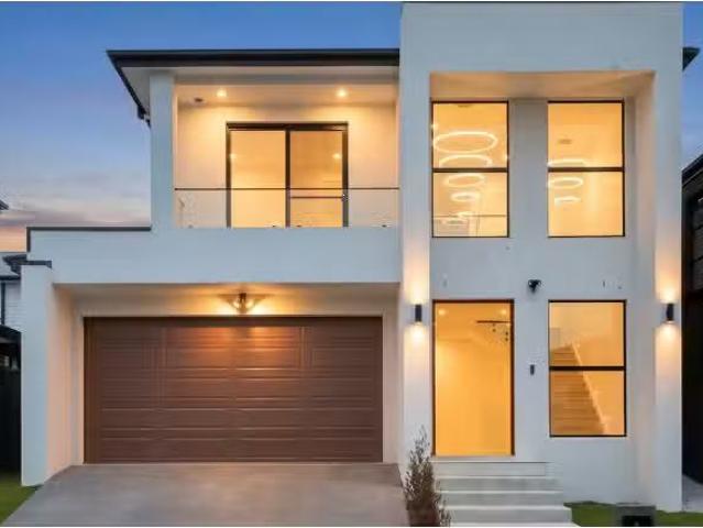 6 Crown Street, Austral House for rent Listed by Anuj Shresth.