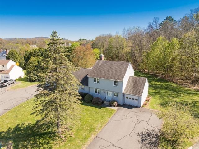6 Duncan Dr # B
