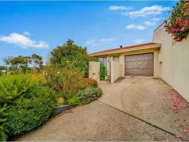 6 D'Hage Court, MELBA Townhouse for rent Listed by Janaya Gou.