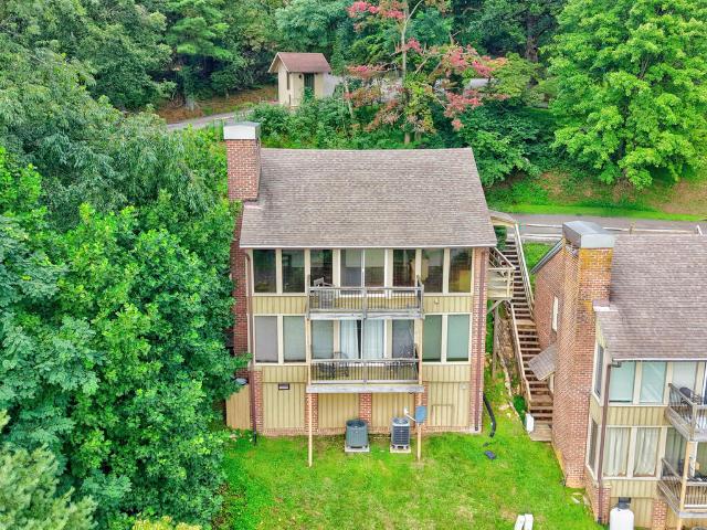 6 Doe Highlands Dr