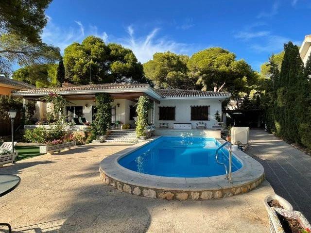 6 Dormitorio Villa Campoamor Alicante 95452765