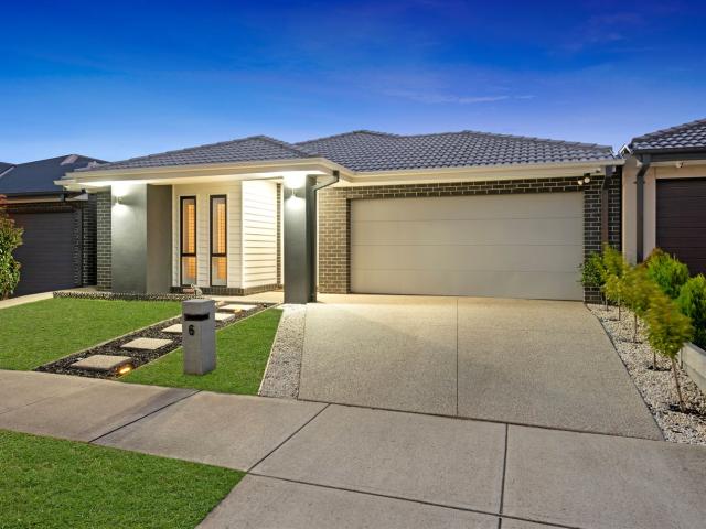 6 Dorkings Way, CLYDE NORTH, VIC 3978