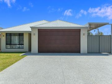 House to rent in Byford