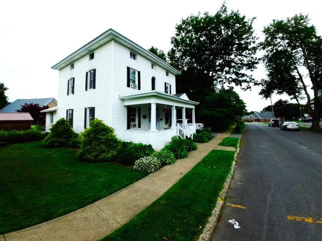6 E Montgomery Street
