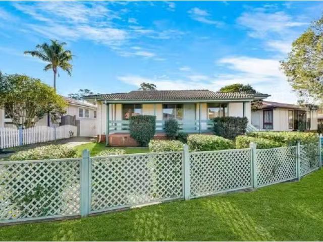 6 Elizabeth Way, AIRDS House for rent Listed by Nicholas Vell.